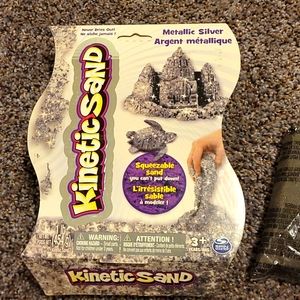 Kinetic Sand: Metallic Silver